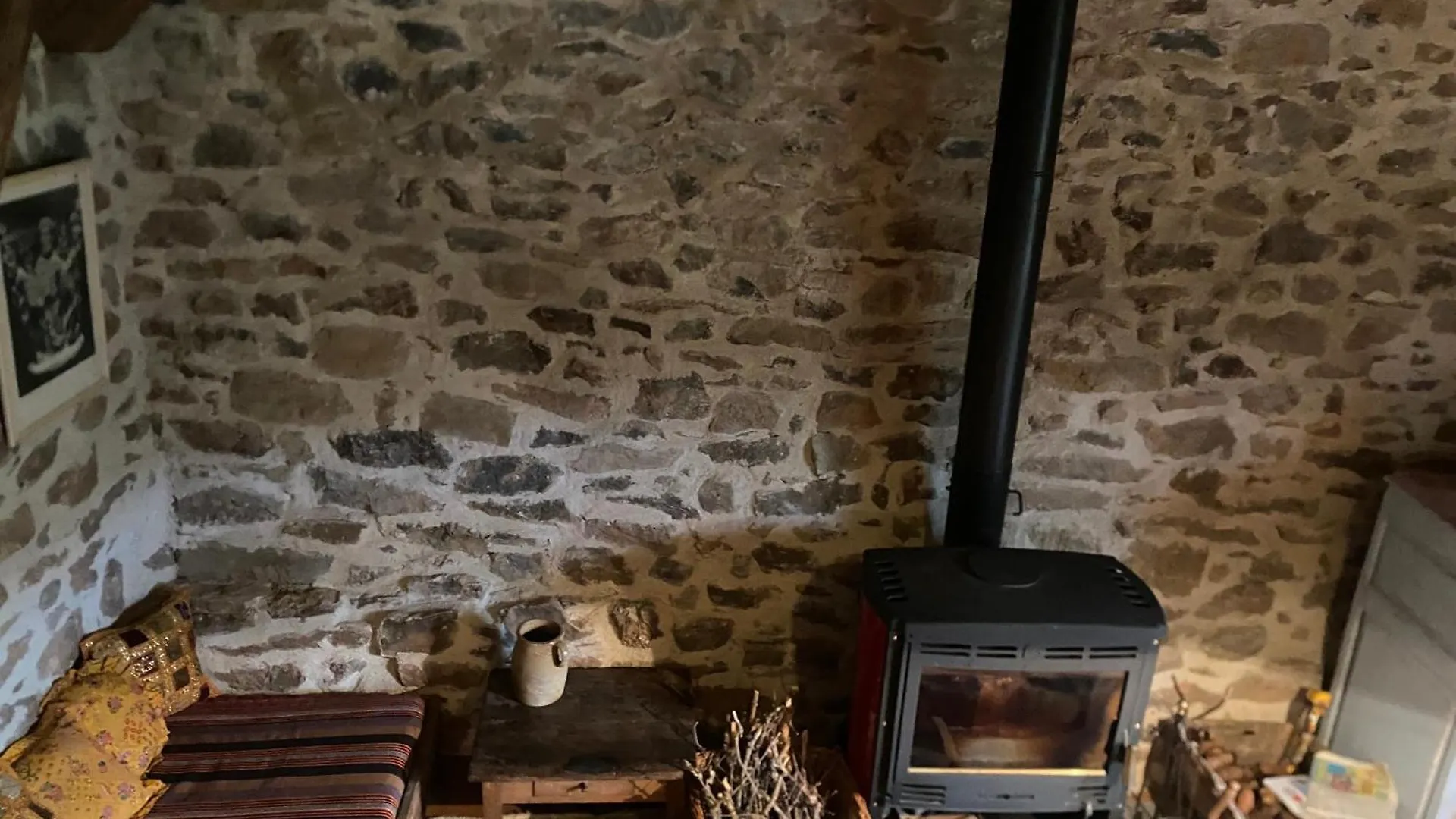度假居 Charmant Gite En Pierre Sur Le Chemin De St Jacques De Compostelle Saint-Chély-dʼAubrac