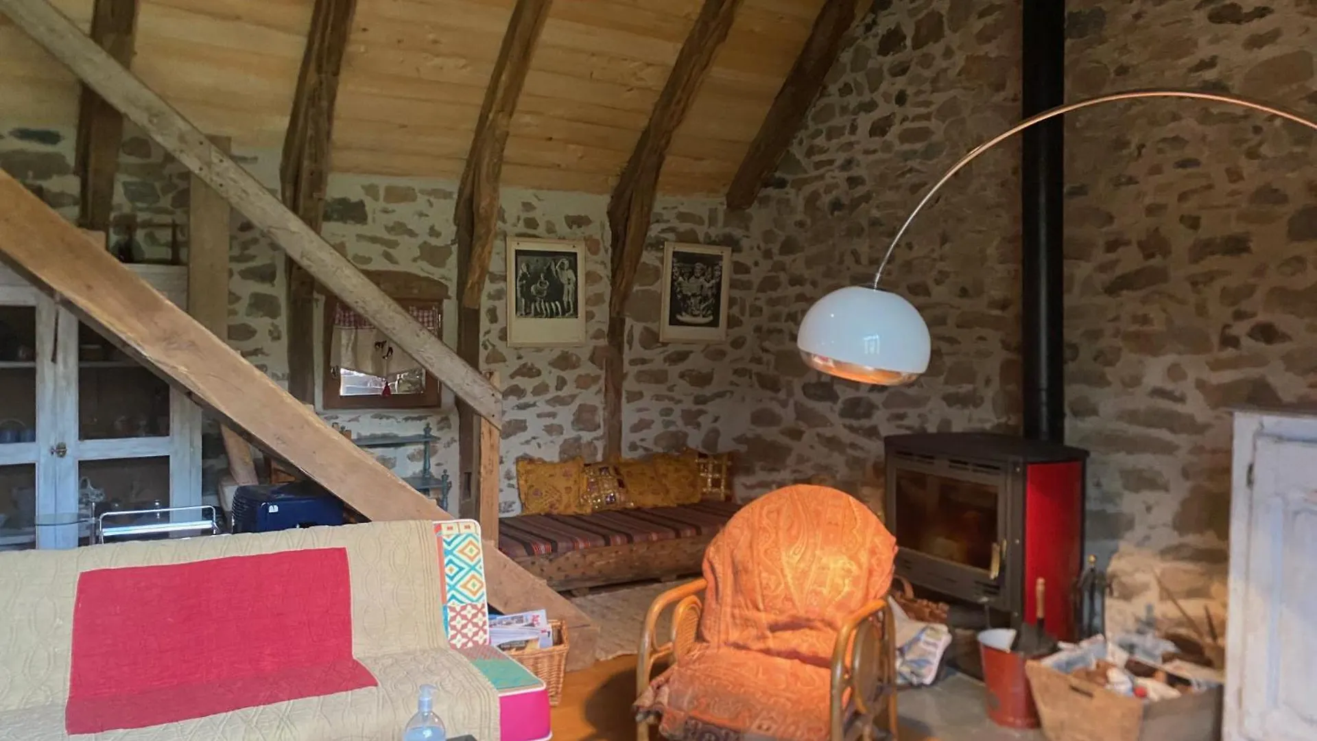 Charmant Gite En Pierre Sur Le Chemin De St Jacques De Compostelle Saint-Chély-dʼAubrac 0*,  法国